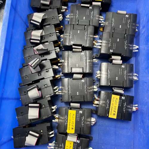 议价模块 cp1w-8er 8点输出 二手拆机 功能好