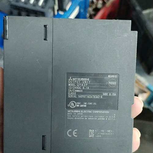 议价三菱PLC输出模块QY42P，12/24VDC 0.1A，2