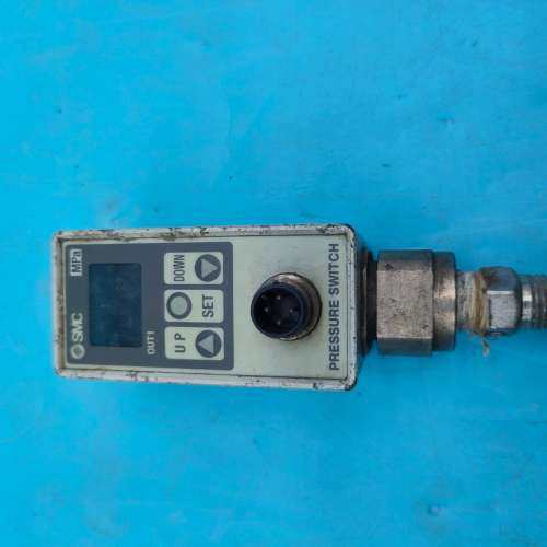 议价SMC 数显压力表 压力开关 ISE75-02-65  0～