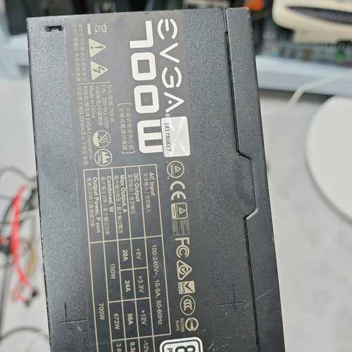 议价EVGA额定700W电源