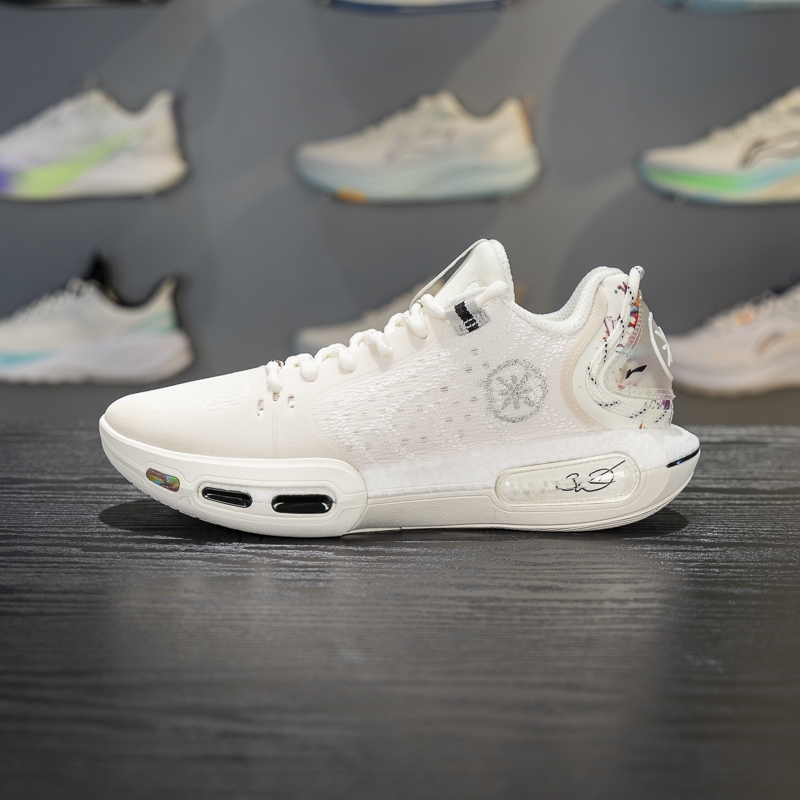 李宁篮球鞋2025冬季韦德幻影7 男子轻量高回弹篮球场地鞋ABPV011