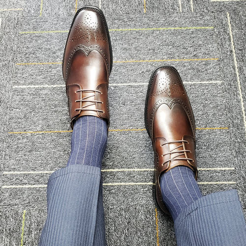 米莱特商务风尖头雕花小码真皮鞋