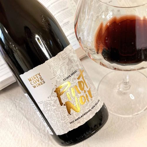 新西兰马尔堡雾湾黑皮诺长相思