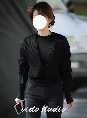 恋人赵露思阮妤同款黑色深V领针织衫女宽松慵懒风高级感叠穿上衣