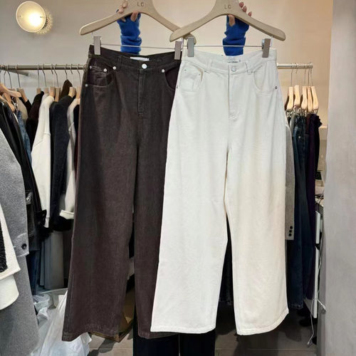 简约直筒牛仔裤高腰显瘦