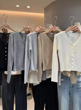 LASCELULA正品实体店同款春季新款V领单排扣针织衫女百搭上衣开衫