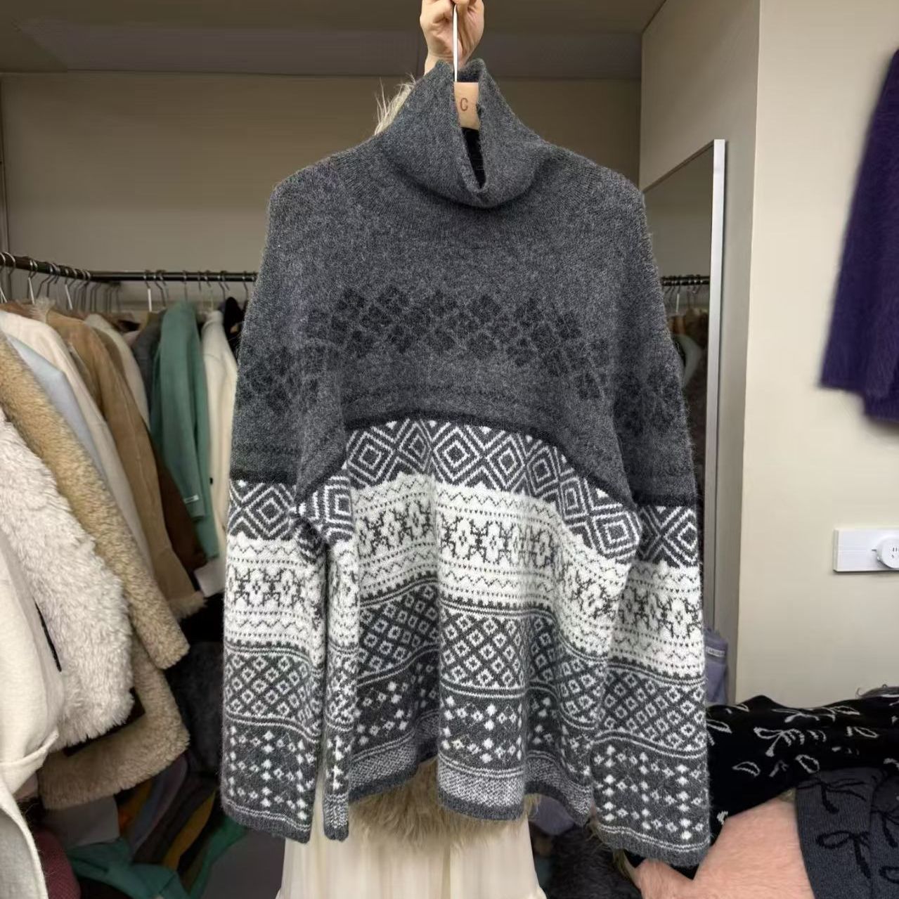 复古高领羊毛撞色宽松毛衣女