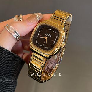 weneed2025新款 名牌 方形手表女轻奢小众女士时尚 潮流方形女表正品