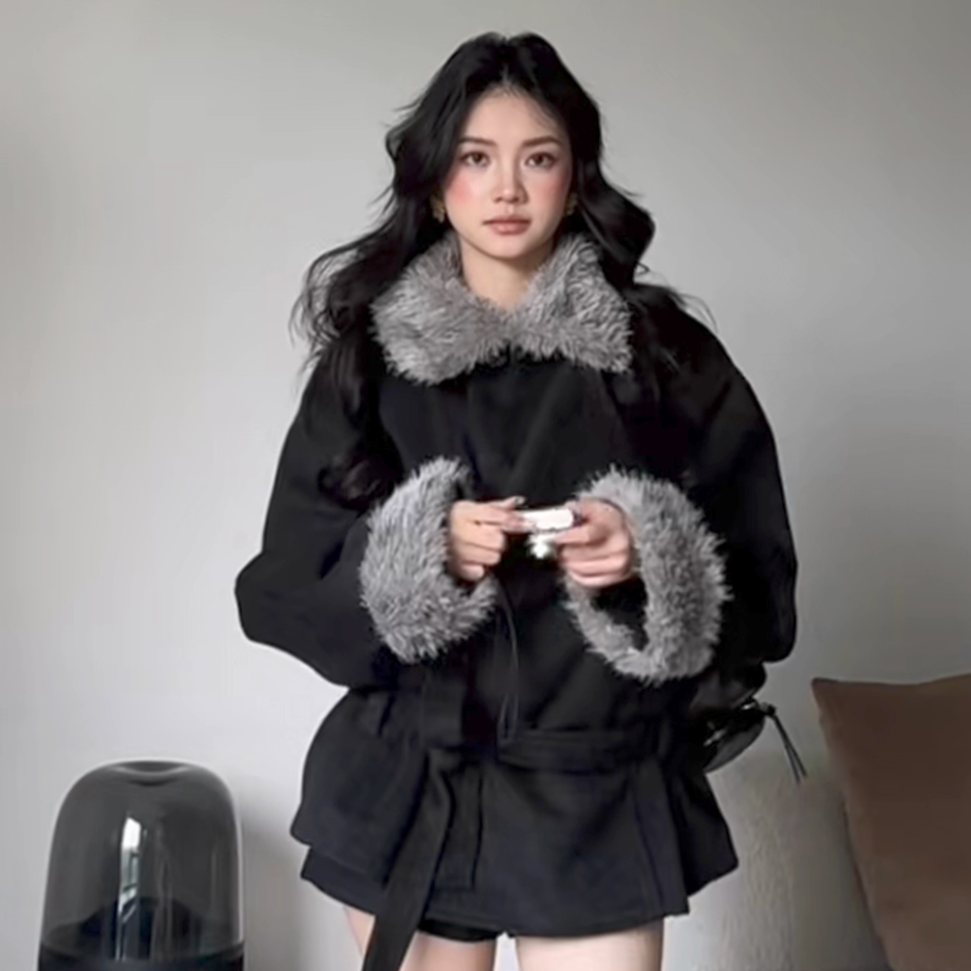 黑色毛呢外套女短款2025冬季新款小众设计高级感收腰显瘦呢子大衣