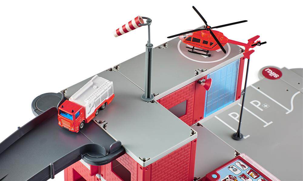 GERMAN SIKU FIRE STATION SOUND AND LIGHT SET 5508 SCENE FIRE RESCUE VEHICLE HELICOPTER PLAYSET