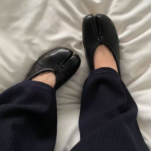 东倪MF 复古褶皱分趾一脚蹬平底真皮女单鞋百搭奶奶鞋 86A888