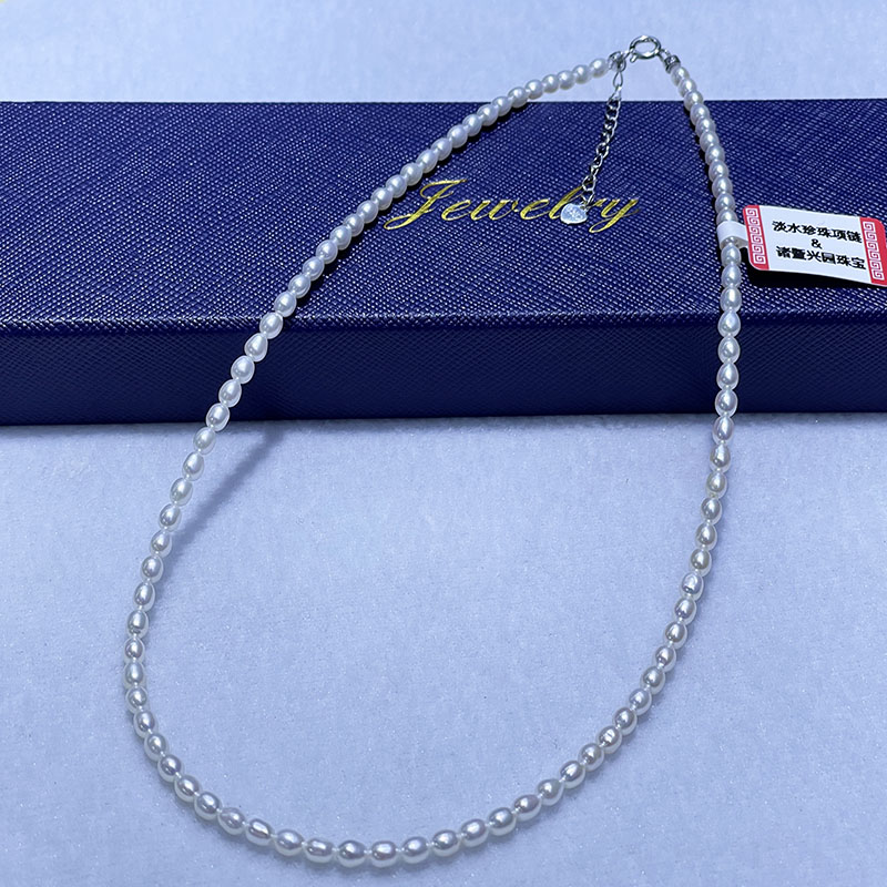 淡水珍珠米形颈链时尚