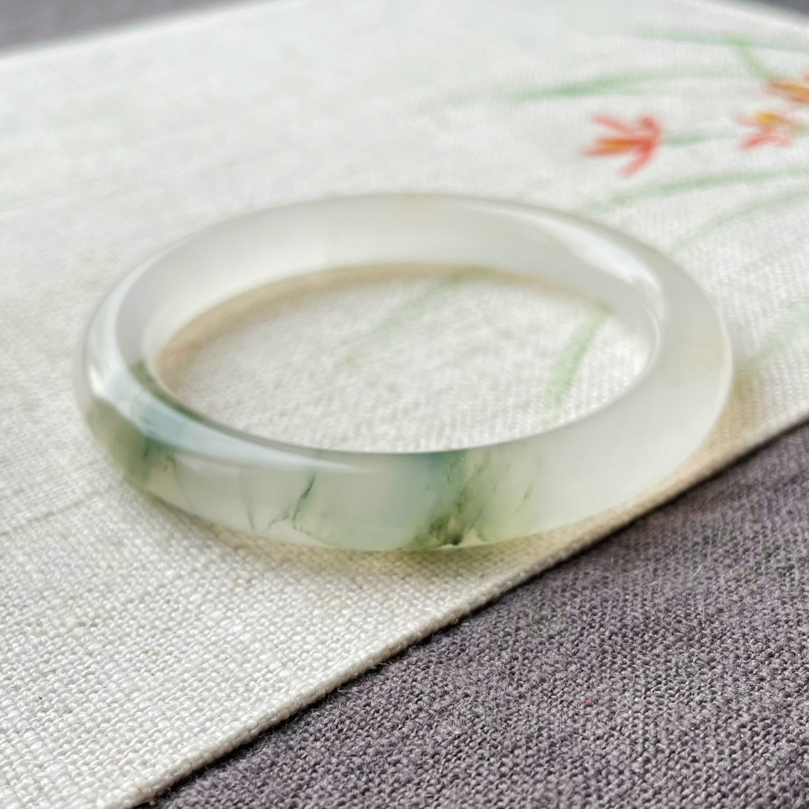 新疆金丝玉天山冰翠玉手镯冰底宝石光翡翠镯子无优化孕妇可戴灵玥