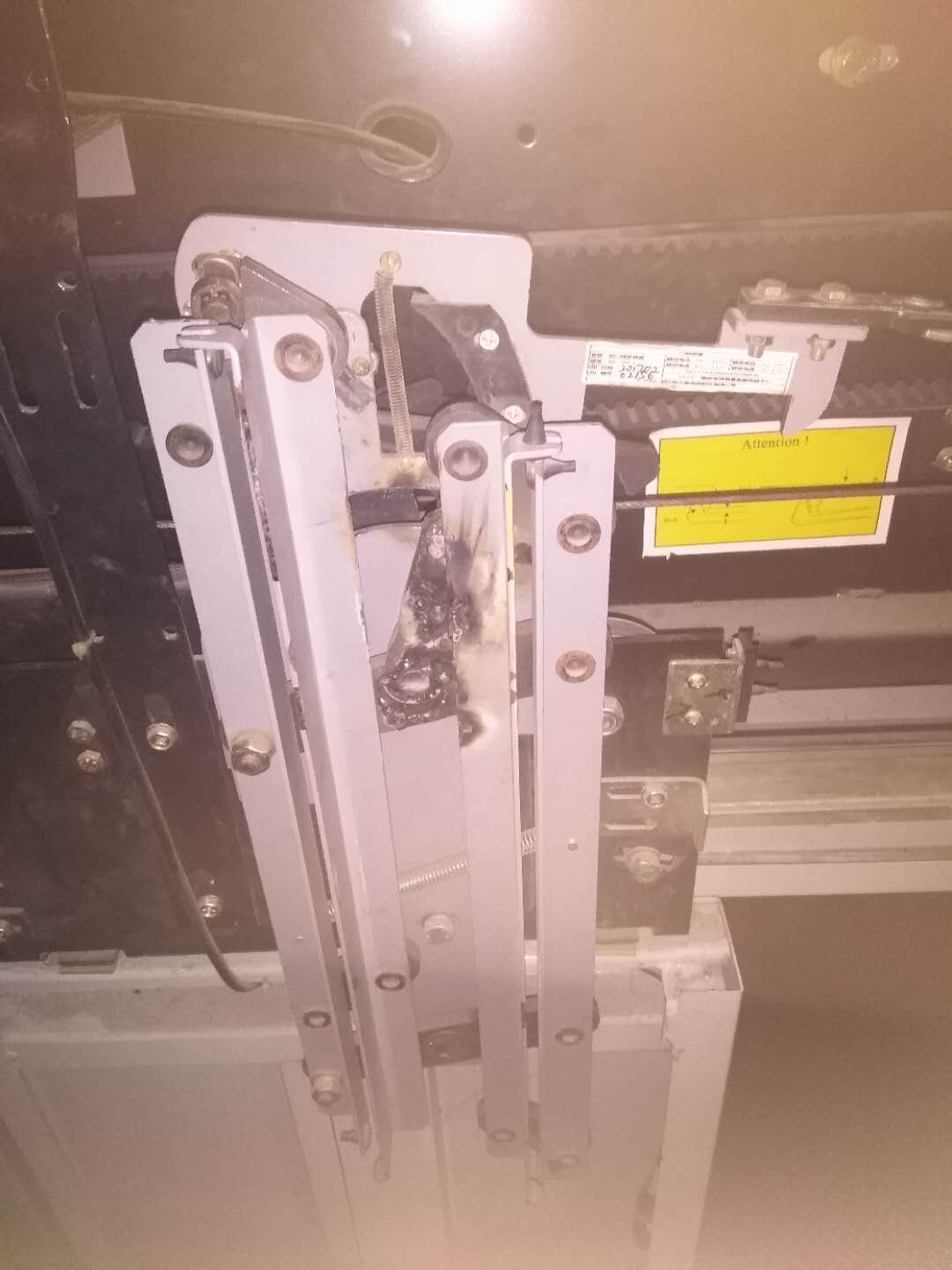 电梯配件西尔康门机林肯轿门锁紧装置防扒门 xek-jms-5新标门刀
