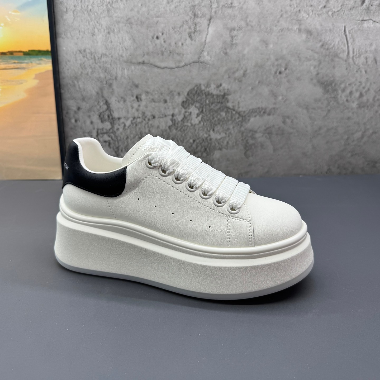 2026春季新款撤柜断码真皮厚底增高小白鞋韩版深口休闲板鞋女鞋,女鞋,休闲板鞋,淘宝优惠券,粉丝福利购,淘宝优惠卷