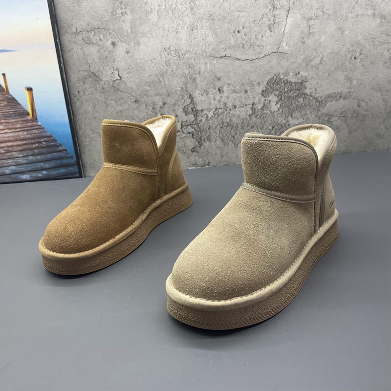 2025新款撤柜断码处理冬季户外平底厚绒保暖防寒雪地靴女棉短靴