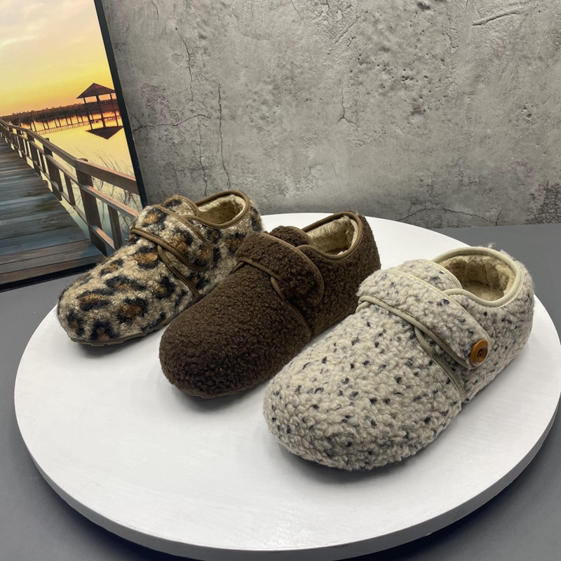 2025撤柜断码冬季新款女鞋魔术贴内增高勃肯鞋复古绒里毛毛女棉鞋