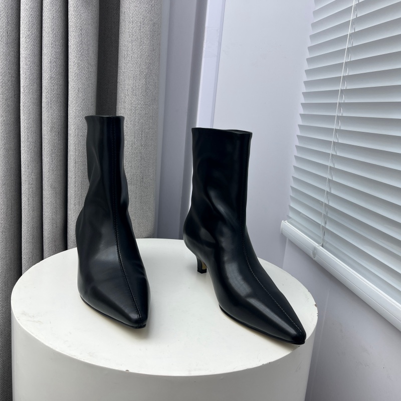 撤柜断码2025秋冬季新款真皮时尚尖头细跟低跟加绒牛皮棉靴女短靴