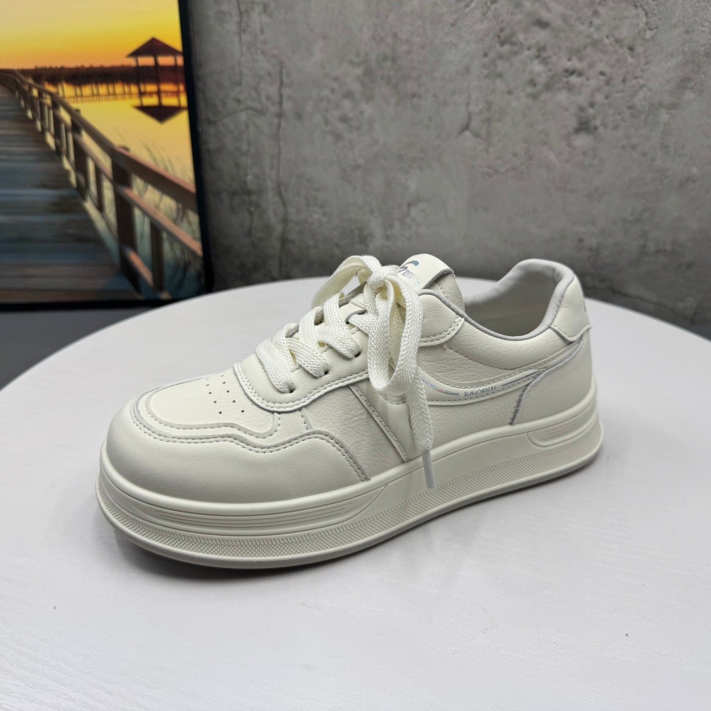 2026春季新款撤柜断码韩版平底鞋深口低帮时尚小白鞋休闲板鞋女鞋,女鞋,休闲板鞋,淘宝优惠券,粉丝福利购,淘宝优惠卷