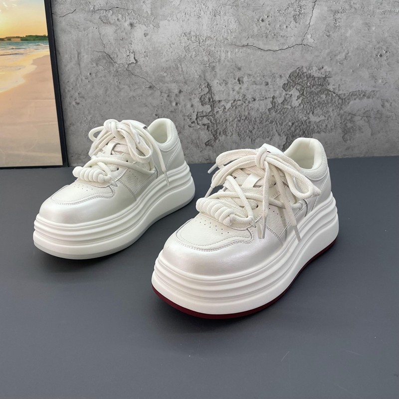 2025春季新款撤柜断码真皮厚底轻便爆款小白鞋学院风深口女板鞋,女鞋,休闲板鞋,淘宝优惠券,粉丝福利购,淘宝优惠卷