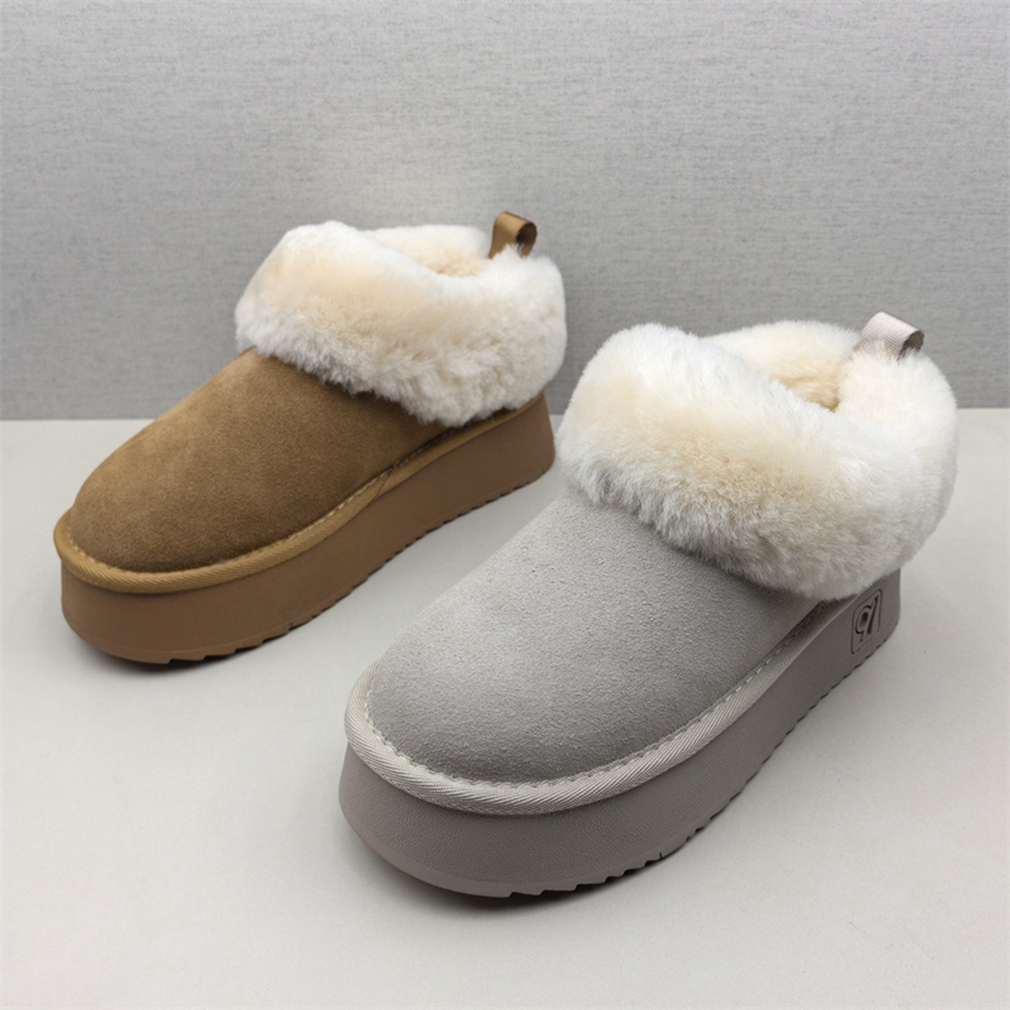 2025新款撤柜断码处理冬季真皮圆头套筒羊毛口保暖防寒雪地靴棉鞋