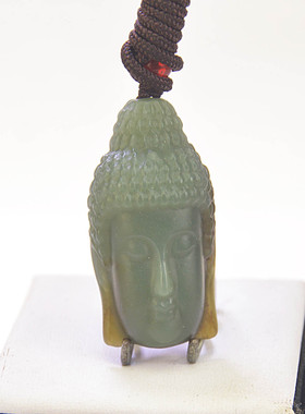 天然和田玉大日如来佛头吊坠男女士玉坠养人养心常伴喜乐青玉挂件