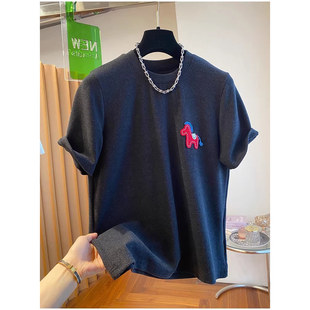 欧货小马刺绣红色德绒磨毛t恤女短袖2025新款宽松内搭打底衫上衣