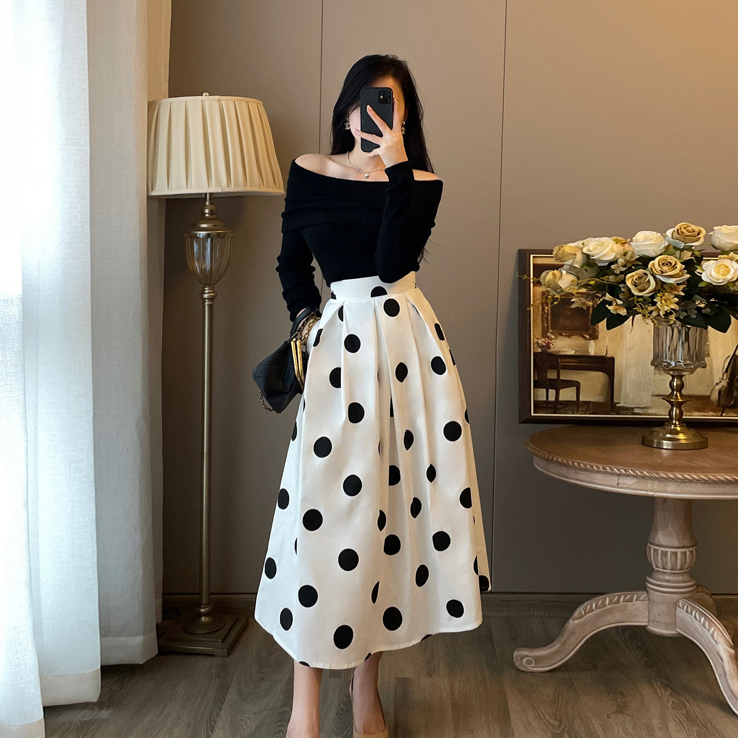 法式复古赫本风两件套装女2026春装装新款显瘦黑色一字肩连衣裙女