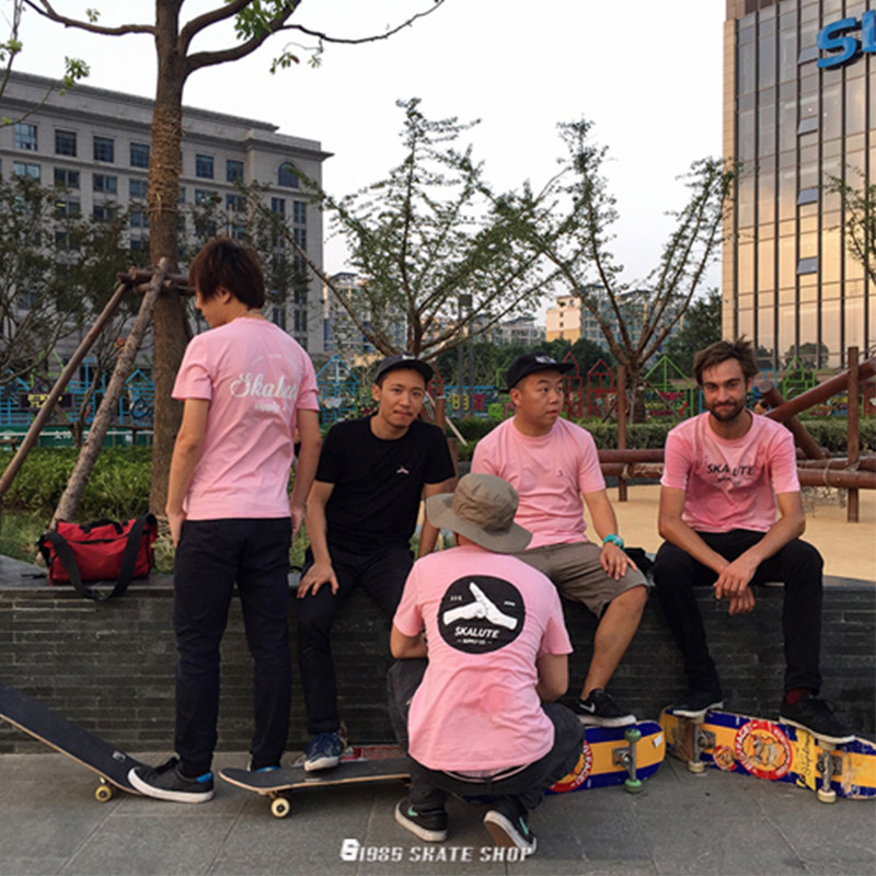 纯棉街头潮流白/粉黑滑板店短袖