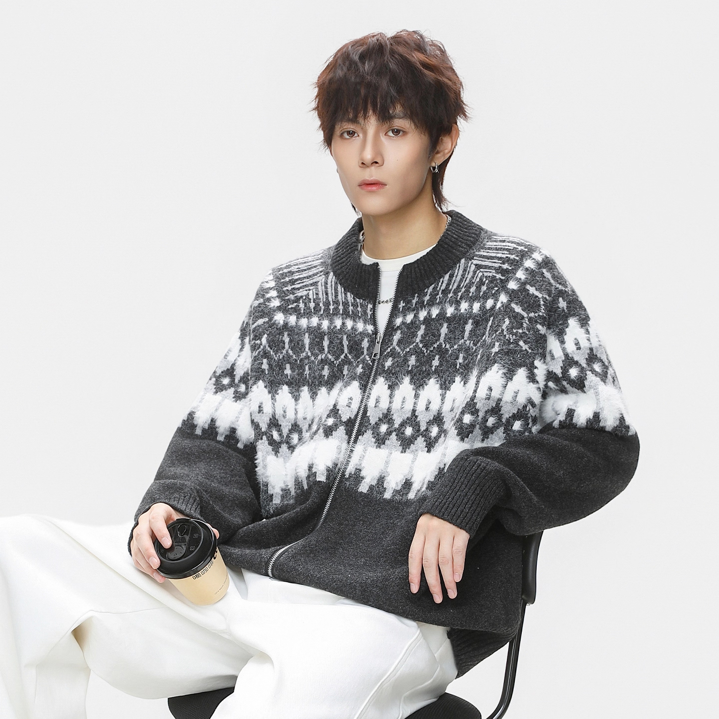 WOODSOON民族风圆领开衫毛衣秋冬新款男士宽松休闲撞色长毛针织衫