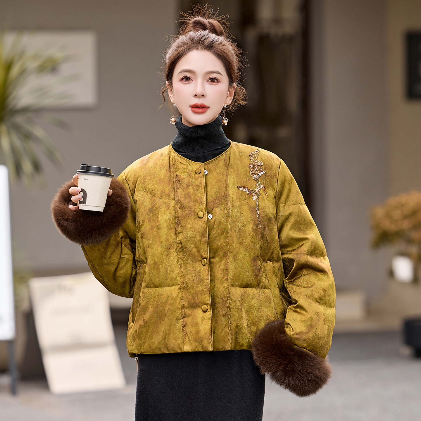 新中式国风提花羽绒服女2025冬季新款百搭超好看短款白鸭绒外套