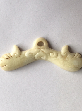 42.87克新疆和田玉仿古双龙挂件珠宝玉石文玩艺术收藏