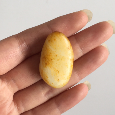 13.81g新疆和田玉籽料原石籽料1枚如图库存旧藏文玩艺术收藏