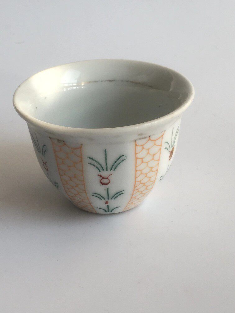 七十年代粉彩半手绘小茶杯酒蛊旧藏数量1个老货文玩收藏