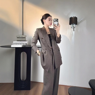 轻飒复古感满满的竖条纹毛呢西装套装女气质通勤两件套修身职业装