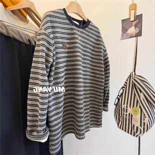 韩版加厚磨毛撞色条纹圆领长袖t恤女秋冬宽松慵懒风大版打底上衣