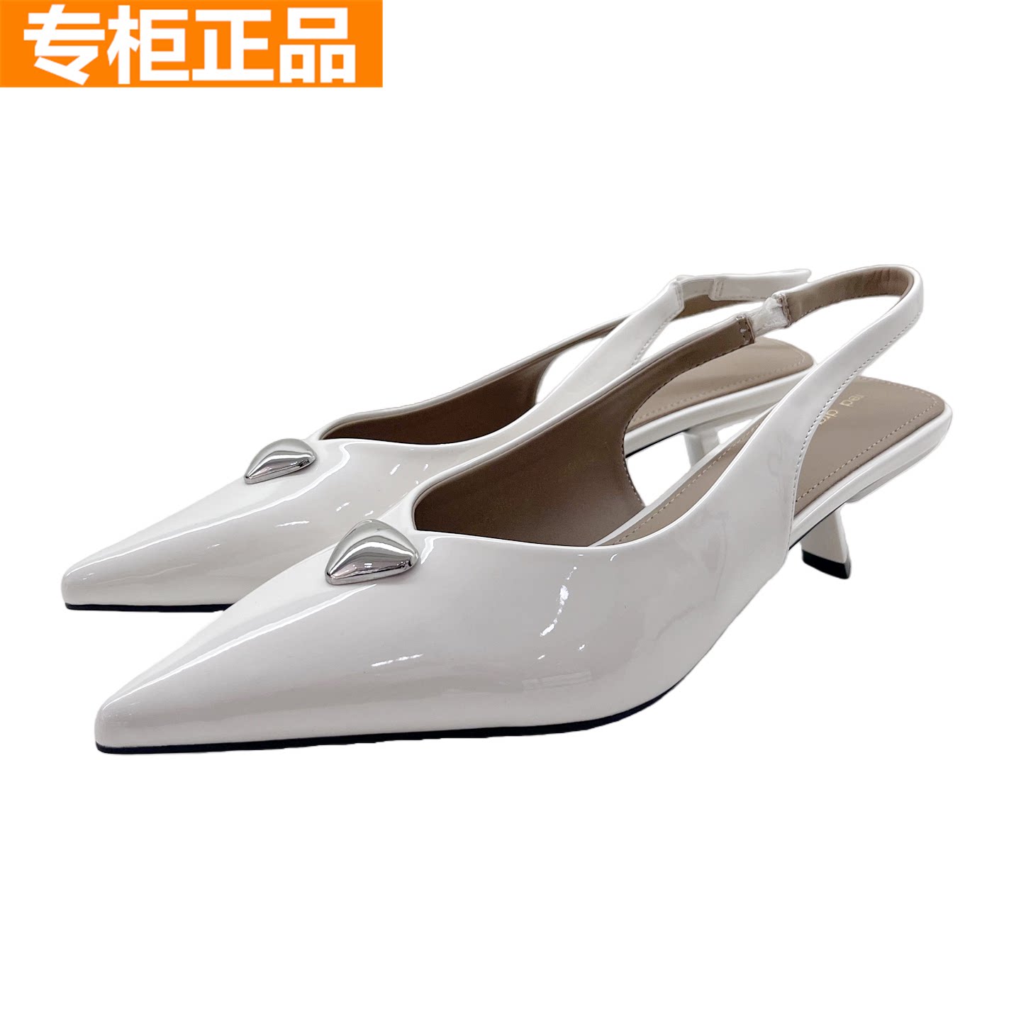 红蜻蜓夏尖头亮面后空小猫跟凉鞋