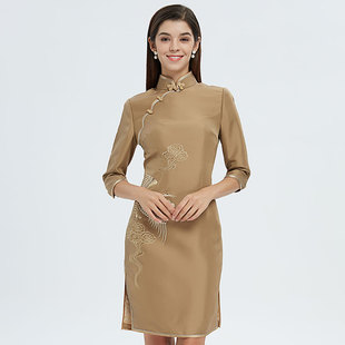 品尚华服量身定制七分袖优雅名媛年会真丝金色刺绣短款女旗袍礼服