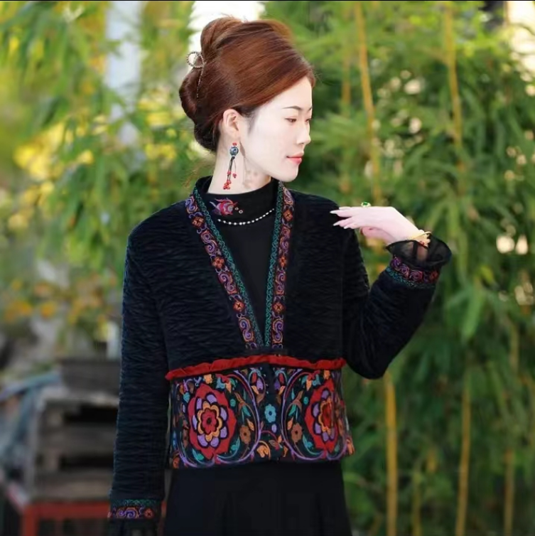 新款实拍秋冬民族风重工刺绣棉服时尚新中式小众加厚保暖棉衣外套