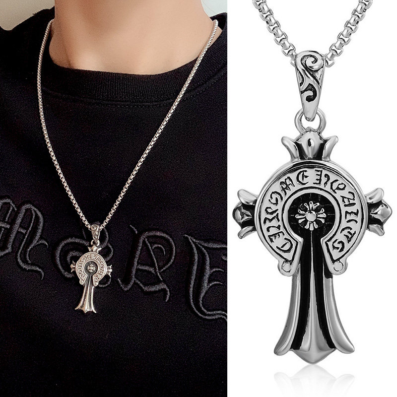 欧美个性痞帅复古十字架吊坠钛钢男士项链小众嘻哈高级感潮男配饰