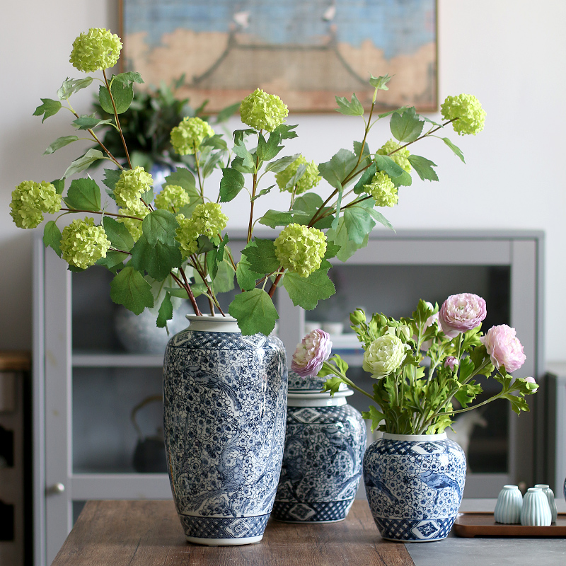 景德镇仿古青花瓷花瓶插花摆件中式客厅装饰喜鹊梅花陶瓷储物罐