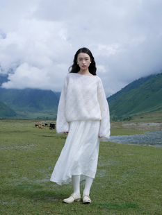 原隐YuanYin复古套头白色秋法式 手织毛衣慵懒ins粗棒马海毛上衣女