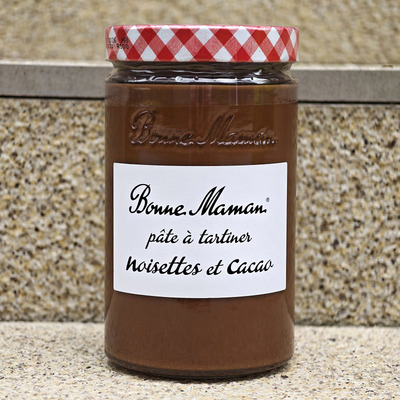 法国榛子可可酱早餐面包涂抹酱