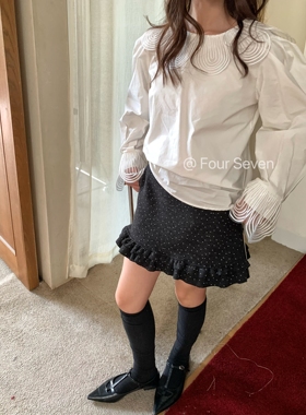 FOUR SEVEN 显瘦 设计感韩系宫廷风花瓣领套头喇叭袖气质白衬衫女