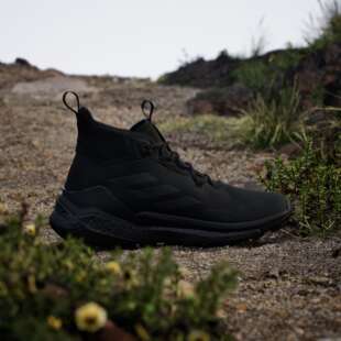 阿迪达斯Terrex Free Hiker防水轻便透气徒步鞋JS1112|IH3524