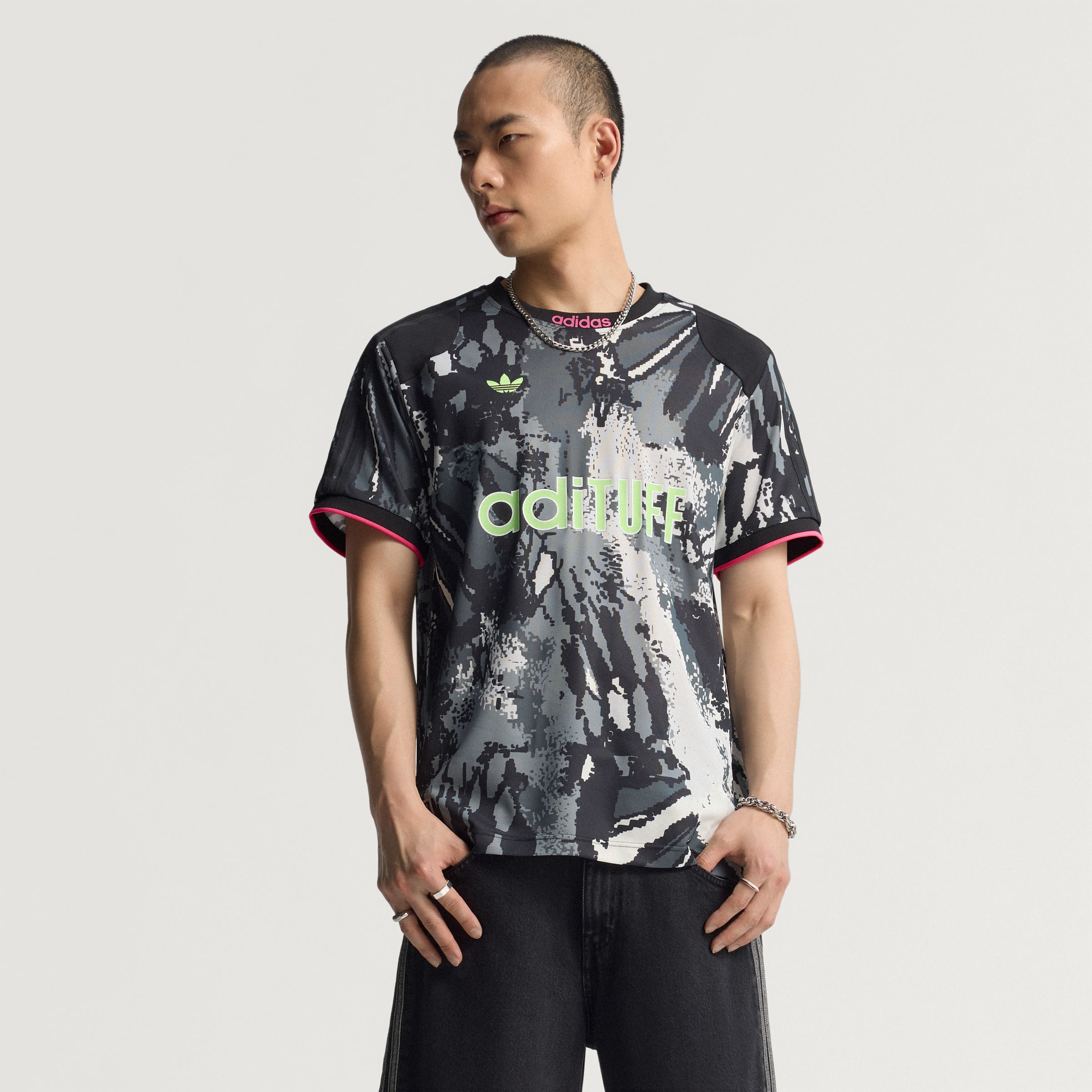 阿迪达斯男子经典足球风印花运动宽松短袖圆领球衣KD2351|KD4800