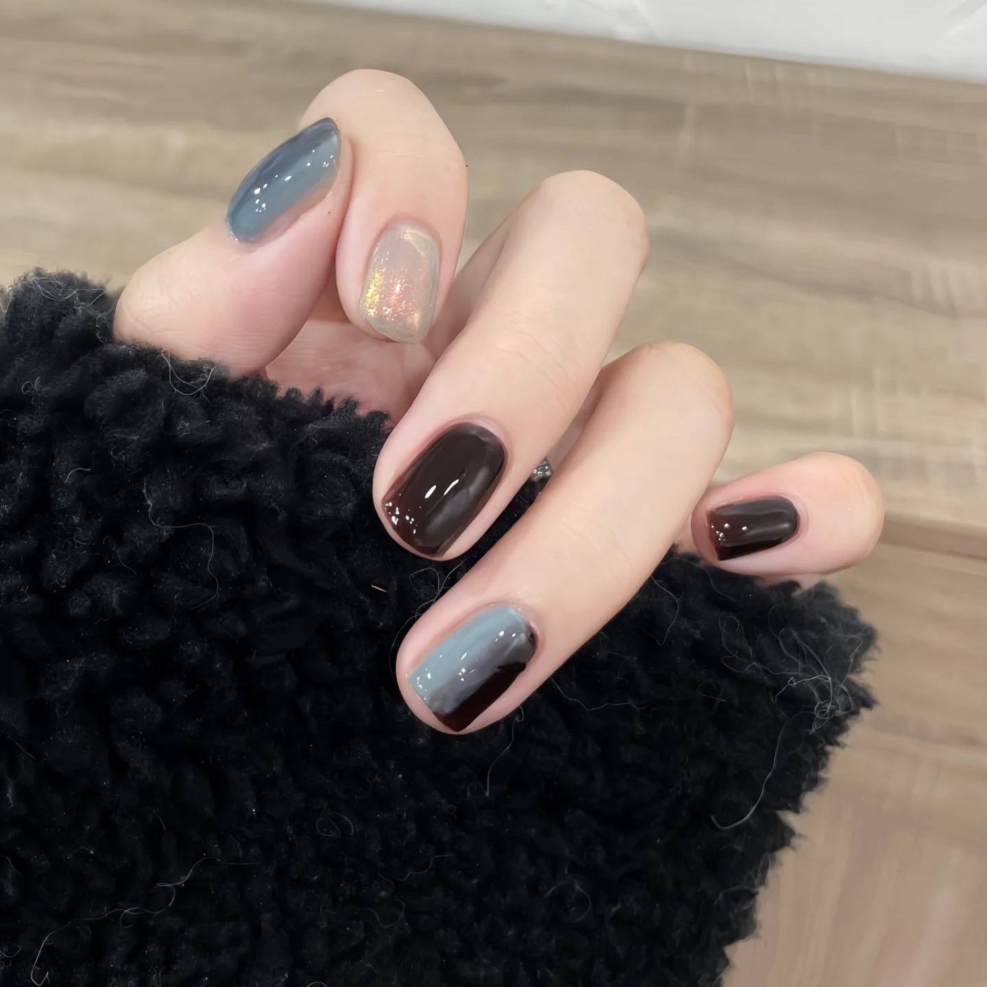 手工制作成品美甲贴片穿戴甲灰蓝渐变短款显白高级感可拆卸指甲贴