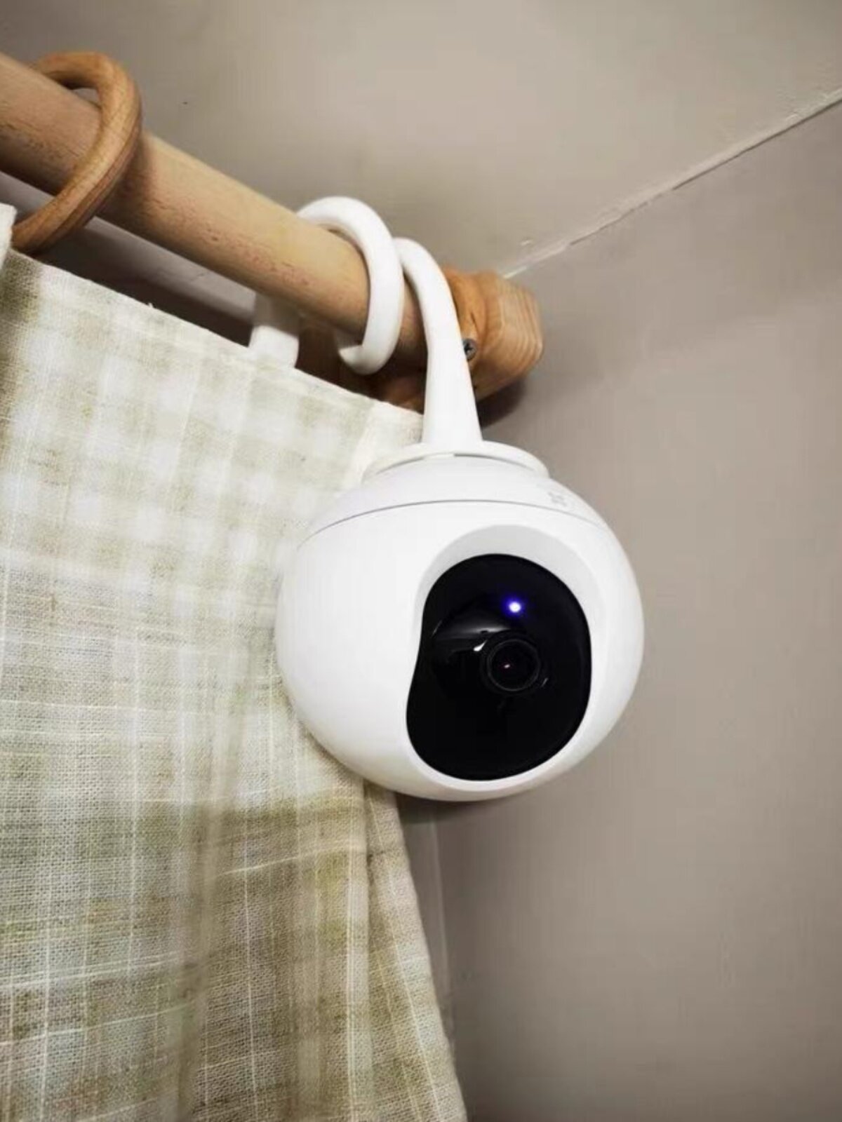 360 감시 카메라 커튼 막대 브래킷 묶여 에어컨 튜브 카메라 용 침대 반전 창고 선반 설치