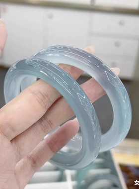 货头天然巴西天空蓝玛瑙高冰玛瑙手镯玉髓镯子女款正圈一件价