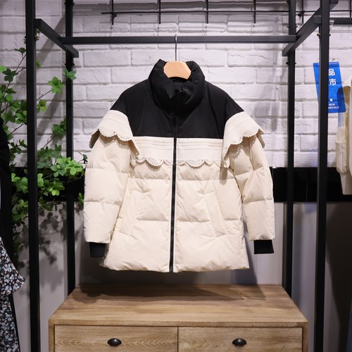 MRER莫乂义2025冬季新款蕾丝拼接撞色羽绒服外套专柜正品R3D04162